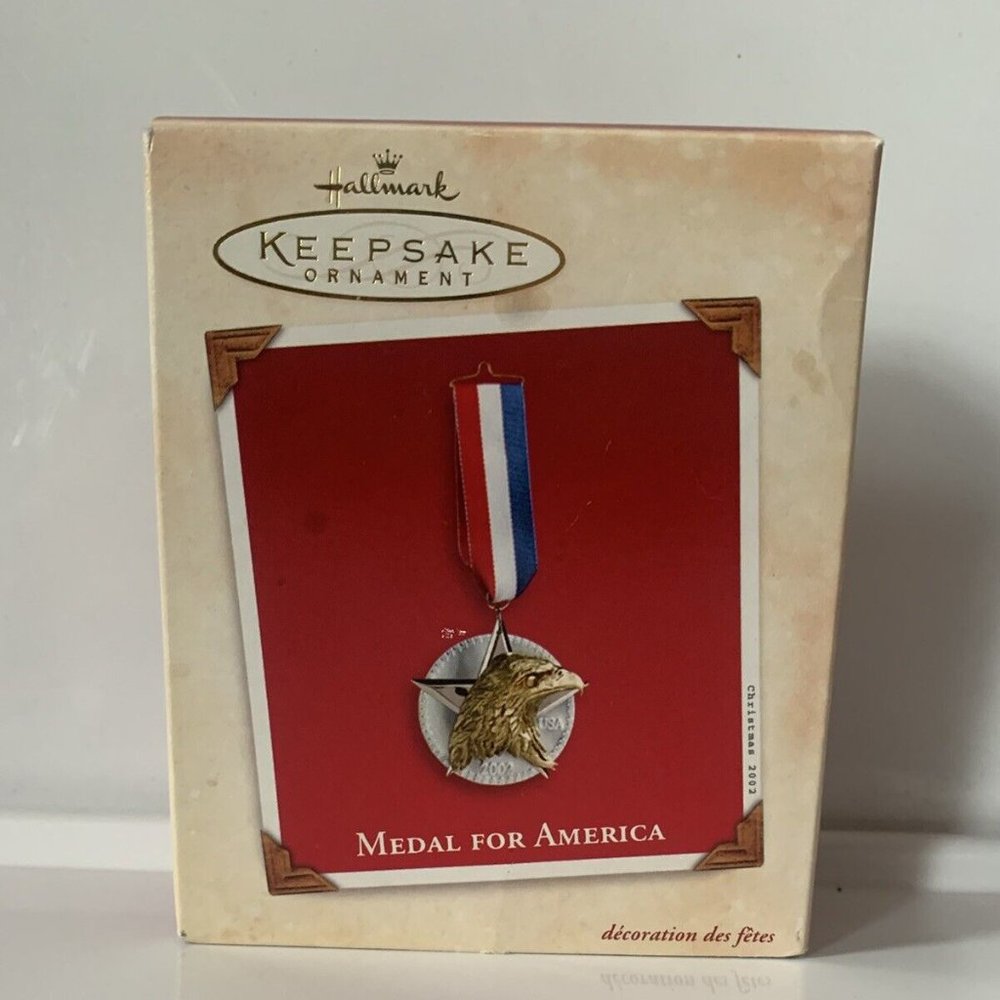 Medal For America 2002 Hallmark Pewter Ornament Bald Eagle Freedom Army Navy.